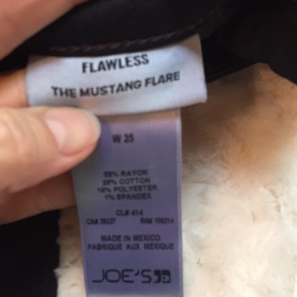 Got some flare?! Joe’s jeans - Picture 4 of 8